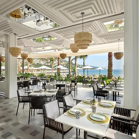 Caja By Maxx Royal מלון