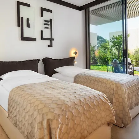 Caja By Maxx Royal מלון 4*