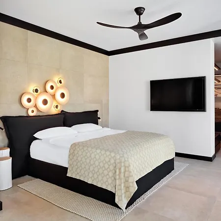 Caja By Maxx Royal בודרום