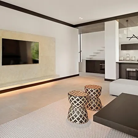 Caja By Maxx Royal 4*