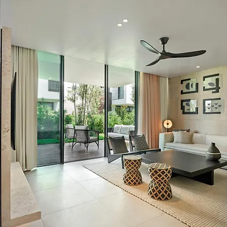 Caja By Maxx Royal Szálloda