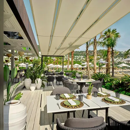 Caja By Maxx Royal Otel