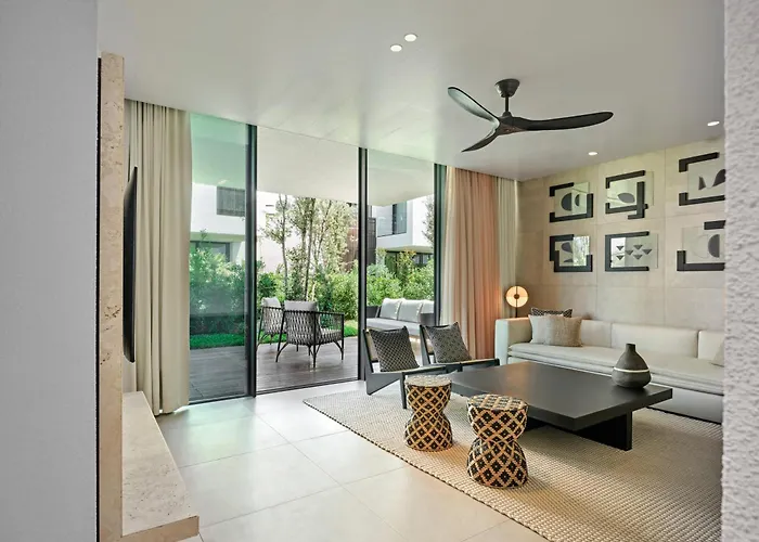 Caja By Maxx Royal 호텔